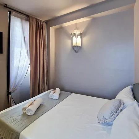 Luxury In The Center Design & Comfort