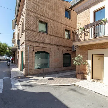 Luxury In The Center By Host Hero 4*