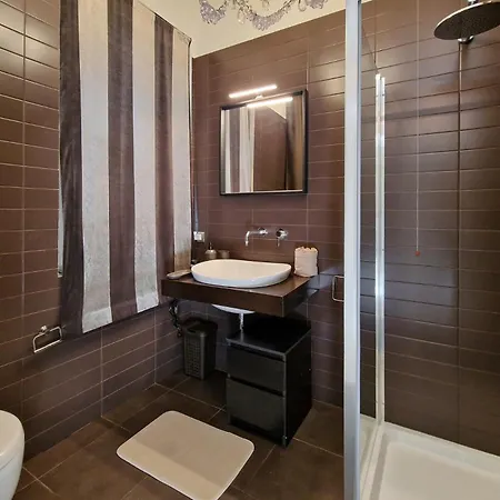 Luxury In The Center Design & Comfort *