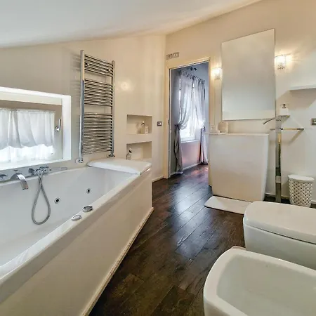 Luxury In The Center Design & Comfort 公寓式酒店 西维尔诺瓦·马尔凯