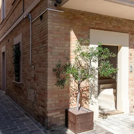 公寓式酒店 Luxury In The Center By Host Hero 西维尔诺瓦·马尔凯