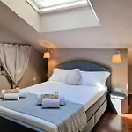Luxury In The Center By Host Hero 4*