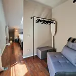 Апарт-отель Luxury In The Center By Host Hero 4*
