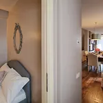 Апарт-отель Luxury In The Center By Host Hero Чивитанова-Марке