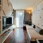 Апарт-отель Luxury In The Center By Host Hero 4*