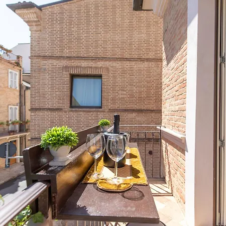 Luxury In The Center By Host Hero Апарт-отель 4*